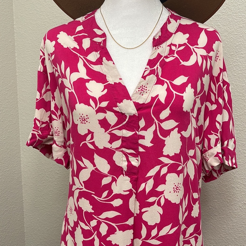 Floral Pink Dress with Pockets - Picture 3 of 13